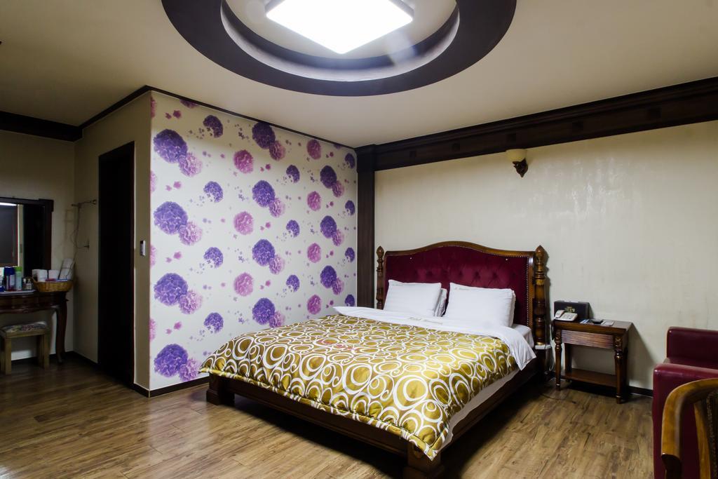 Guangju Hotel Banana Gwangju Metropolitan City Екстер'єр фото