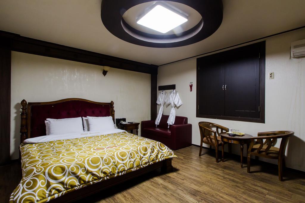Guangju Hotel Banana Gwangju Metropolitan City Екстер'єр фото
