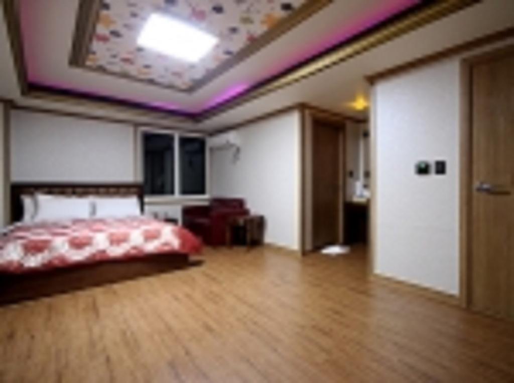 Guangju Hotel Banana Gwangju Metropolitan City Екстер'єр фото