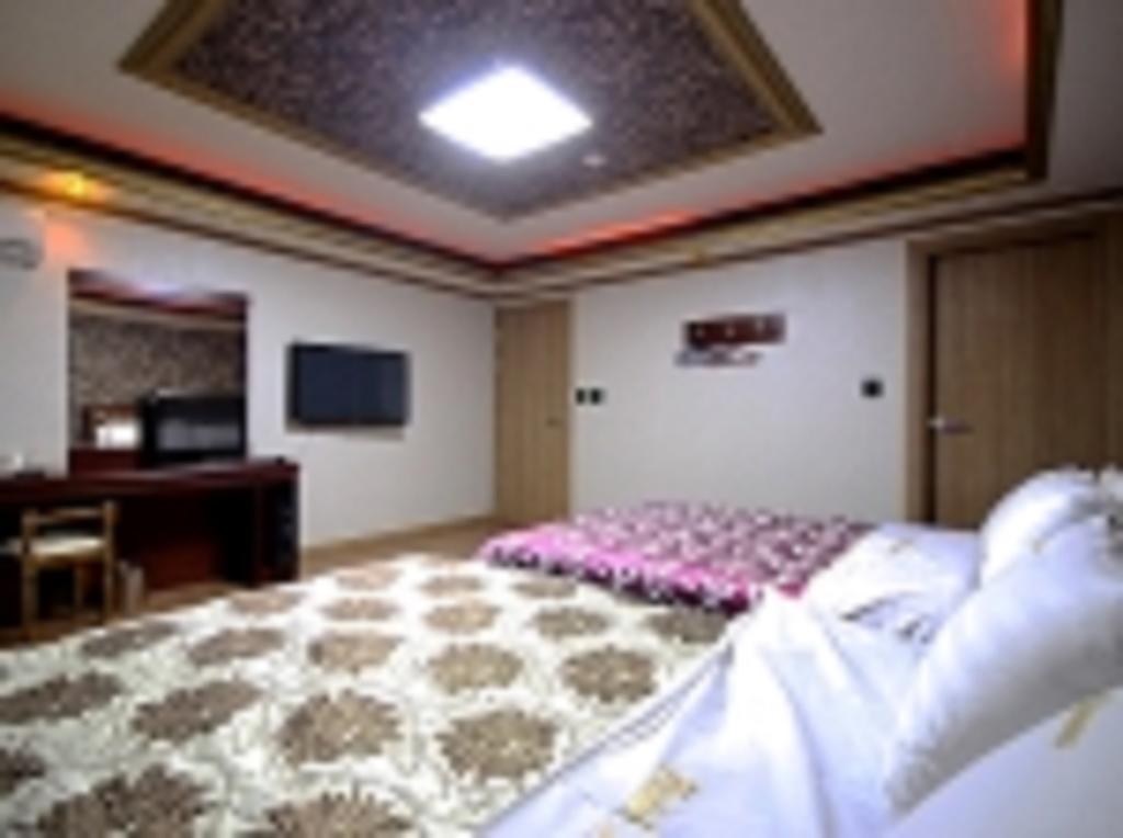 Guangju Hotel Banana Gwangju Metropolitan City Екстер'єр фото
