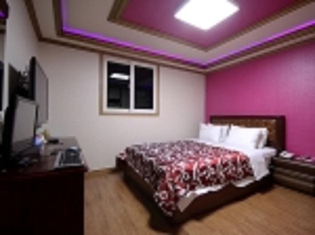 Guangju Hotel Banana Gwangju Metropolitan City Екстер'єр фото