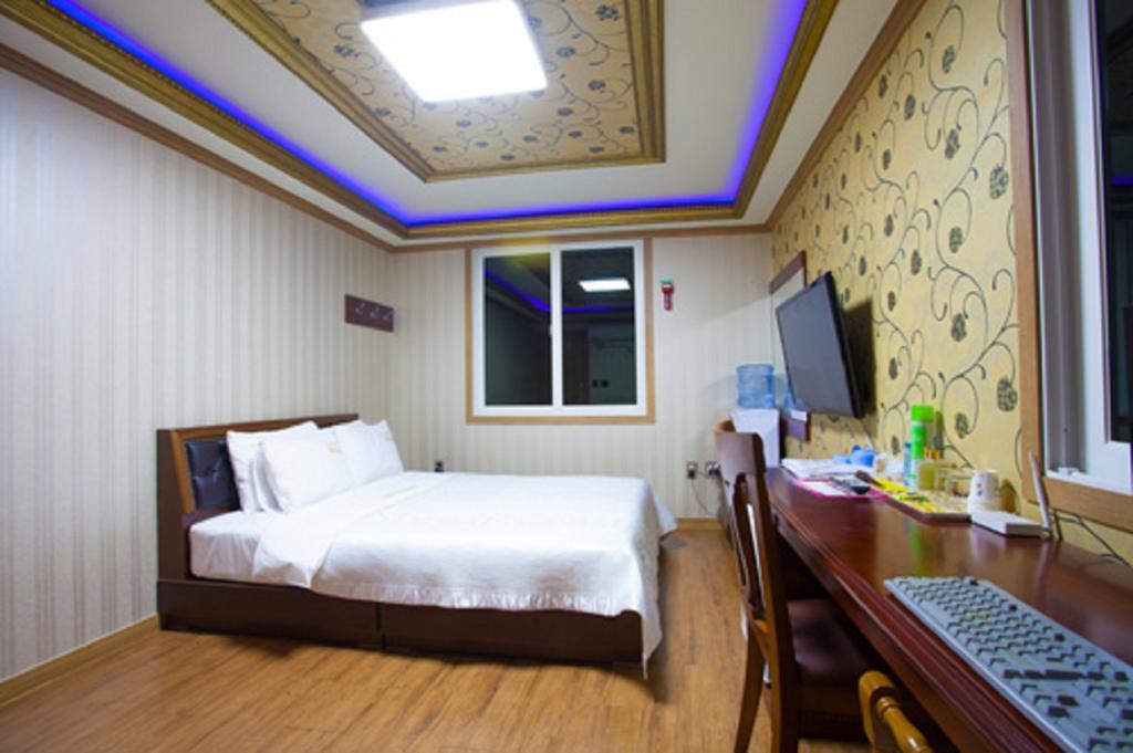 Guangju Hotel Banana Gwangju Metropolitan City Екстер'єр фото