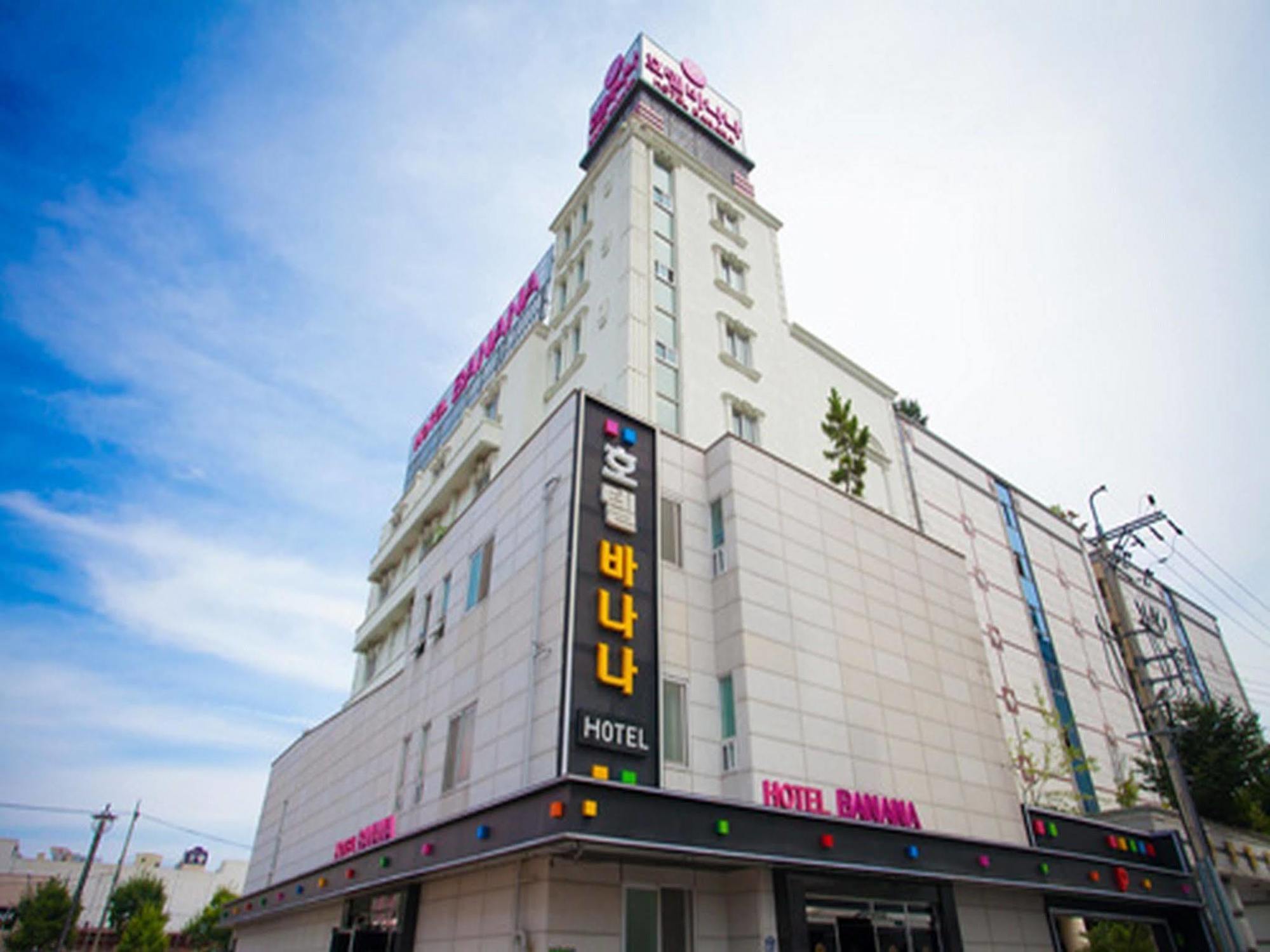 Guangju Hotel Banana Gwangju Metropolitan City Екстер'єр фото